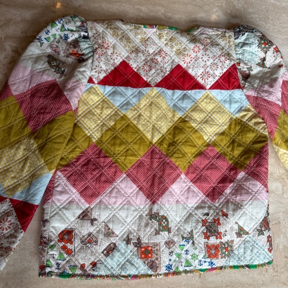 Love The Label Quilted Jacket - Picture 4 of 7